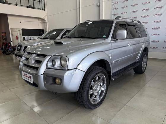 MITSUBISHI PAJERO SPORT 2.5 HPE 4X4 8V TURBO INTERCOOLER DIESEL 4P AUTOMÁTICO MITSUBISHI PAJERO SPORT 2.5 HPE 4X4 8V TURBO INTERCOOLER DIESEL 4P AUTOMÁTICO